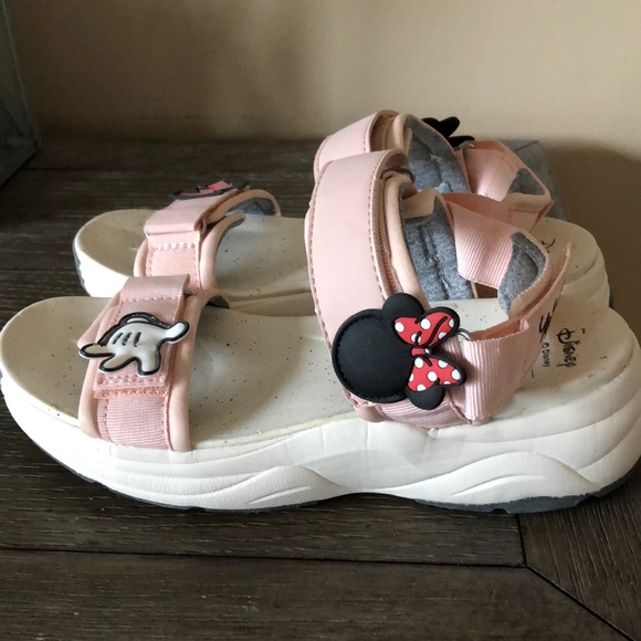 Zara Other - Zara kids Disney sandals size 35